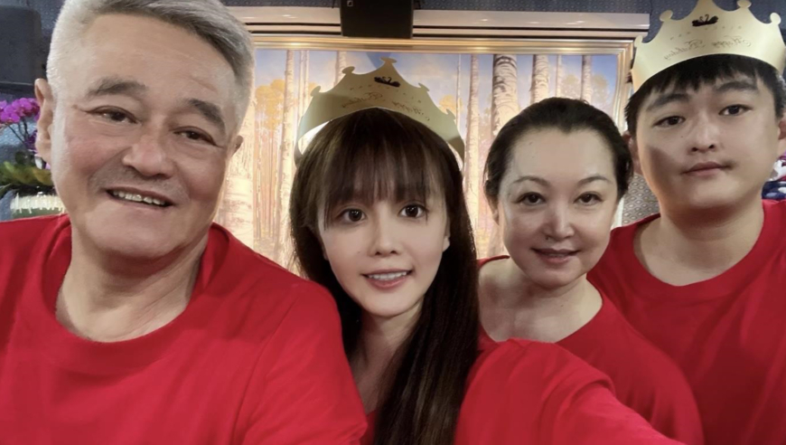 三期内必开一期永久开什么,中国已向乌提供4批人道主义援助,最新核心解答落实_移动版V8.95